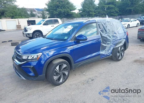 2024 Volkswagen Taos Se z USA, uszkodzony, nr VIN 3VVVX7B20RM070795